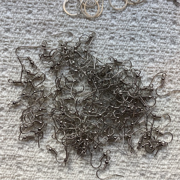 Earring wires - Picture 2 of 5